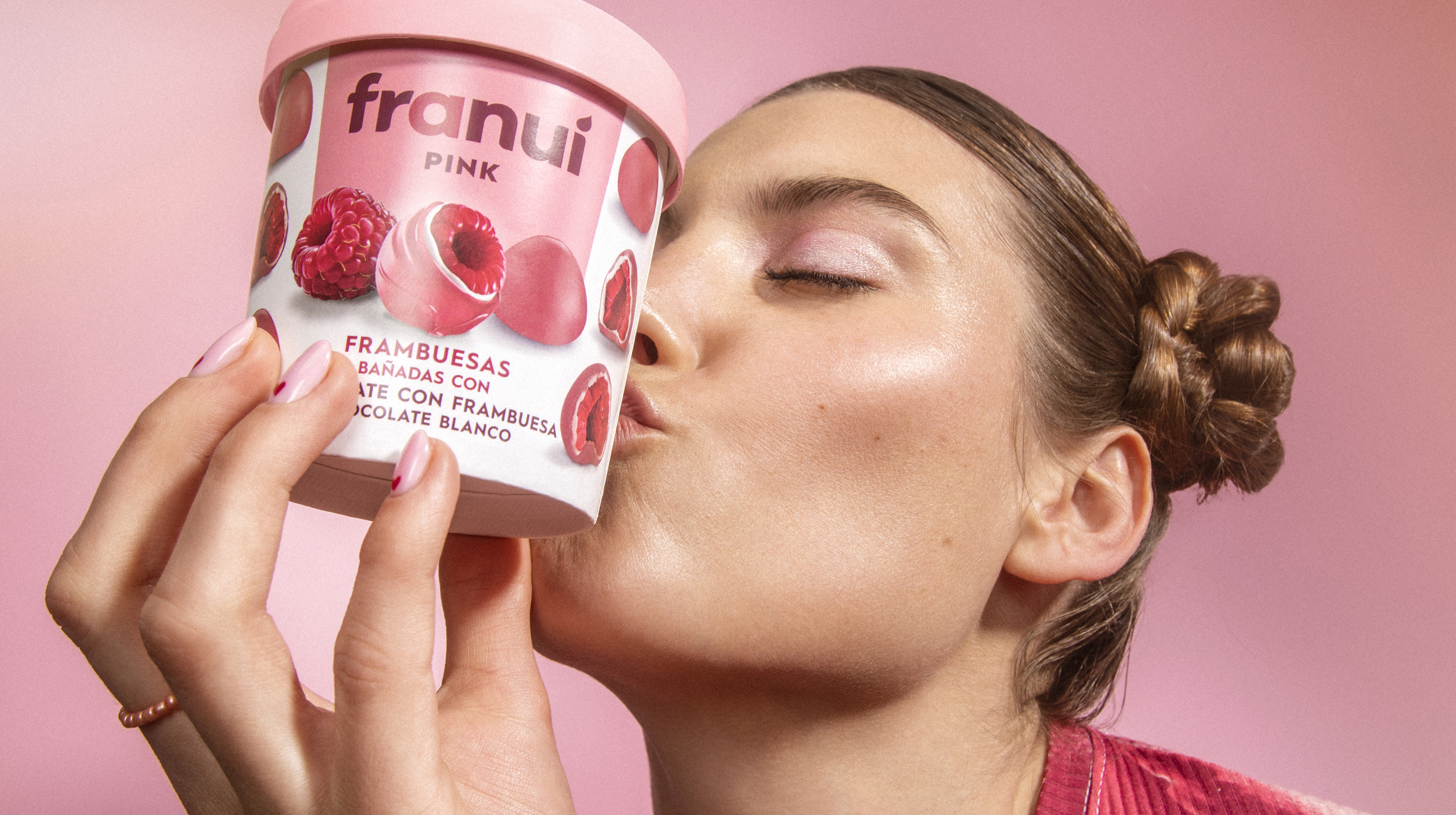 Γνωρίστε το νέο FRANUÍ Pink: Η viral raspberry σοκολατένια απόλαυση που όλοι θα συζητούν