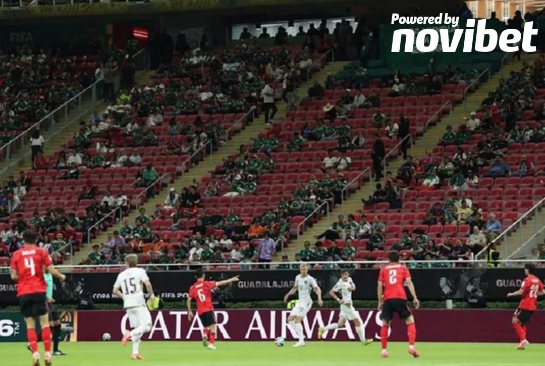 Αμέτρητα κενά καθίσματα στο Νότια Κορέα-Τσεχία για την πρεμιέρα του Μουντιάλ